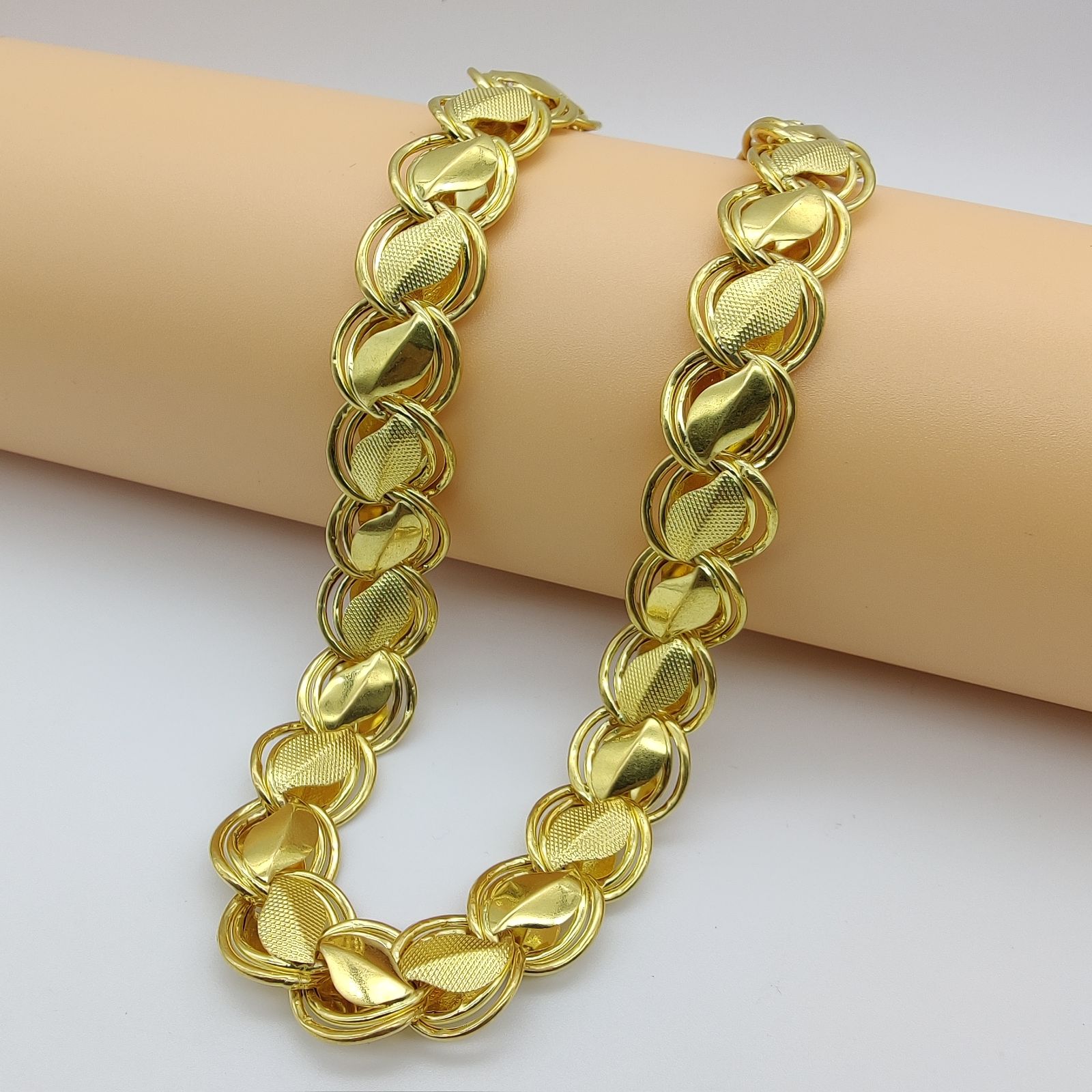 Lotus Chain