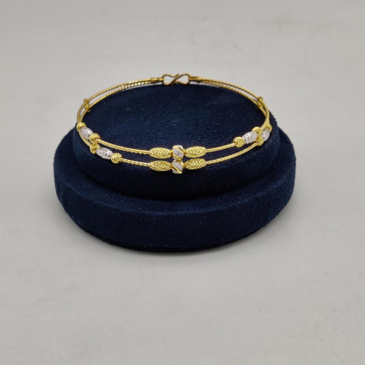 String Kada